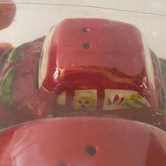 NIB Car and Travel Camper Salt and Pepper shakers Christmas Tree Dog Wreath Red - Picture 8 of 8